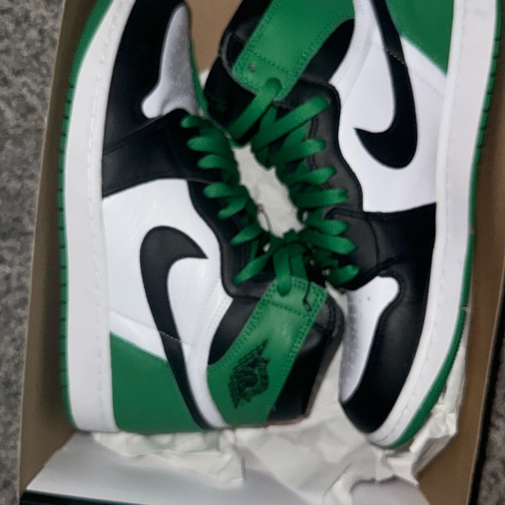Lucky green 1’s Size 9 still fresh